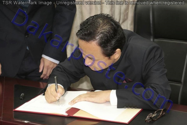 Avec l'appui de la Chine, la Gambie bientôt doté d'un centre international de conférences Avec l'appui de la Chine, la Gambie bientôt doté d'un centre international de conférences