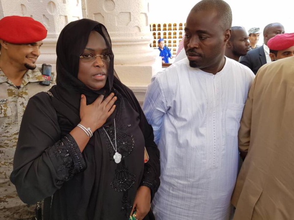 Arrêt sur image ! La Première Dame, Marième Faye Sall en compagnie du transitaire Serigne Fallou Mbacké