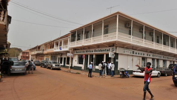 Guinée-Bissau: des manifestants demandent la démission du président Vaz