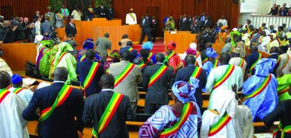 Pourtant, ils ont presque tous été élus député Pourtant, ils ont presque tous été élus député