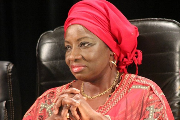 Non investie par Bby : Mimi Touré se braque, ses partisans parlent d’une «seconde trahison» Non investie par Bby : Mimi Touré se braque, ses partisans parlent d’une «seconde trahison»