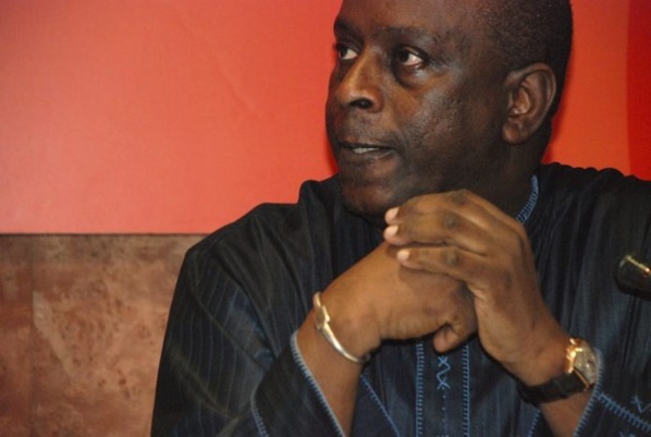 Guerre par presse interposée entre Baldé et Gadio, le camp de Gadio monte au créneau et dit tout ! Guerre par presse interposée entre Baldé et Gadio, le camp de Gadio monte au créneau et dit tout !