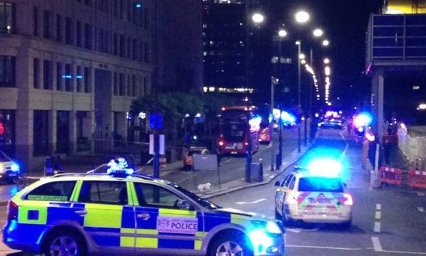 Londres: "incident majeur" sur London Bridge, un véhicule fonce dans la foule