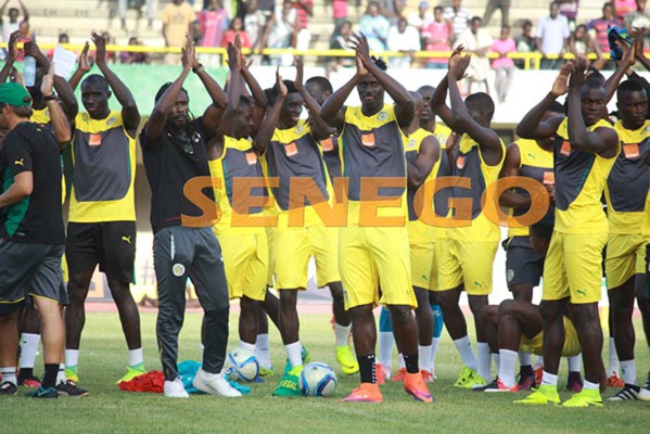 47 listes, le paradoxe sénégalais, les Lions sous pression devant la Guinée Equatoriale. 47 listes, le paradoxe sénégalais, les Lions sous pression devant la Guinée Equatoriale.