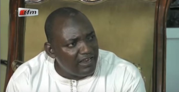 Gambie : Barrow ferme le journal "Daily Observer" Gambie : Barrow ferme le journal "Daily Observer"