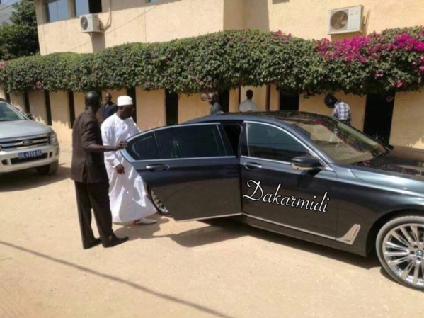 Les images de la présentation de condoléances du Chef de l’Etat à Cheikh Amar Les images de la présentation de condoléances du Chef de l’Etat à Cheikh Amar