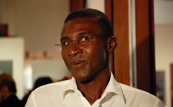 Le célèbre photographe Mamadou GOMIS déclare ses premiers mots juste après sa liberation : « J’ai honte d’être Sénégalais »