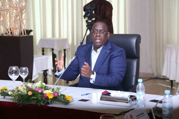 Ndogou au Palais : les 25 millions offerts par Macky divisent ses cadres Ndogou au Palais : les 25 millions offerts par Macky divisent ses cadres