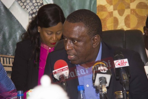 Cheikh Tidiane Gadio : « Il n’est pas normal que dans l’exercice de son métier, qu’un journaliste soit emprisonné » (Vidéo) Cheikh Tidiane Gadio : « Il n’est pas normal que dans l’exercice de son métier, qu’un journaliste soit emprisonné » (Vidéo)