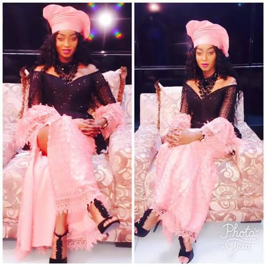 Admirez la sublime Sanoustyle de Walftv! Admirez la sublime Sanoustyle de Walftv!