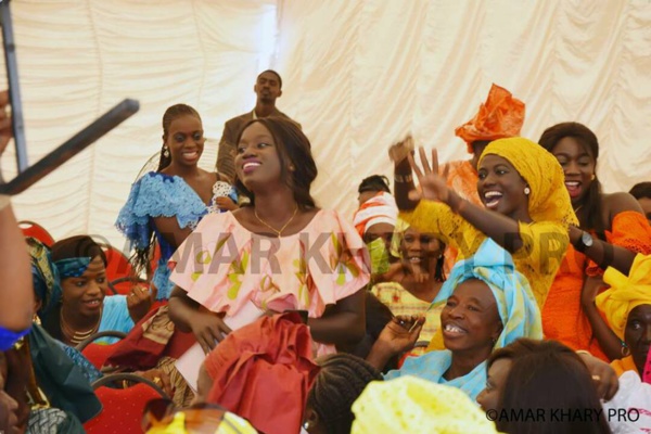 Les image du baptême de l'enfant de Mass Coki Les image du baptême de l'enfant de Mass Coki