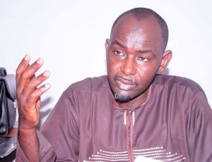 Cheikh Oumar Sy: « si le baccalauréat avait été aussi bien quadrillé que l’Assemblée nationale l’a été aujourd’hui (hier), il n’y aurait pas eu de fuite » Cheikh Oumar Sy: « si le baccalauréat avait été aussi bien quadrillé que l’Assemblée nationale l’a été aujourd’hui (hier), il n’y aurait pas eu de fuite »