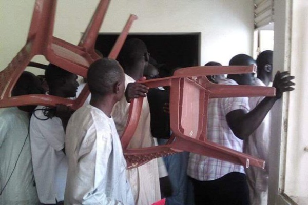 Grand-Yoff : le montage du comité électoral de BBY vire à la bagarre… Grand-Yoff : le montage du comité électoral de BBY vire à la bagarre…