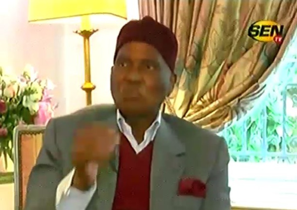 Abdoulaye Wade lance sa campagne depuis Versailles Abdoulaye Wade lance sa campagne depuis Versailles