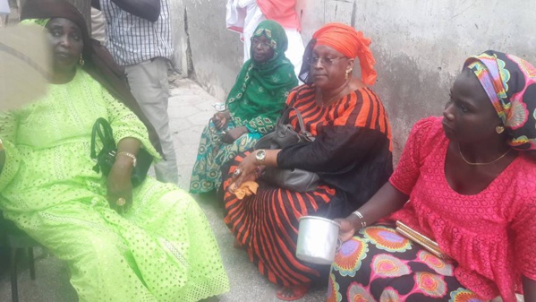 Campagne électorale pour les législatives : Abdou Karim Sall et ses camarades de "Benno Bokk Yaakaar" Mbao privilégient les visites de proximité Campagne électorale pour les législatives : Abdou Karim Sall et ses camarades de "Benno Bokk Yaakaar" Mbao privilégient les visites de proximité