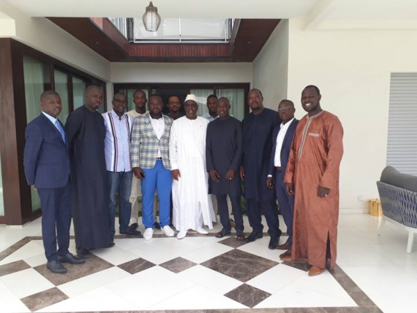 AUDIENCE AU PALAIS : Macky Sall reçoit les transitaires et promet de régler les problèmes du Port AUDIENCE AU PALAIS : Macky Sall reçoit les transitaires et promet de régler les problèmes du Port