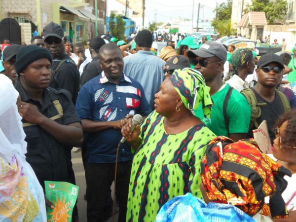 Bamba Fall minimise les effets de la caravane de Mame Mbaye Niang à la Médina : “même le petit Seydou Gueye a fait mieux” (Images)