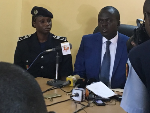 Braquage de l'agence Wafacash et du Crédit Mutuel de Liberté 6- La Sûreté Urbaine cravate le gang Braquage de l'agence Wafacash et du Crédit Mutuel de Liberté 6- La Sûreté Urbaine cravate le gang