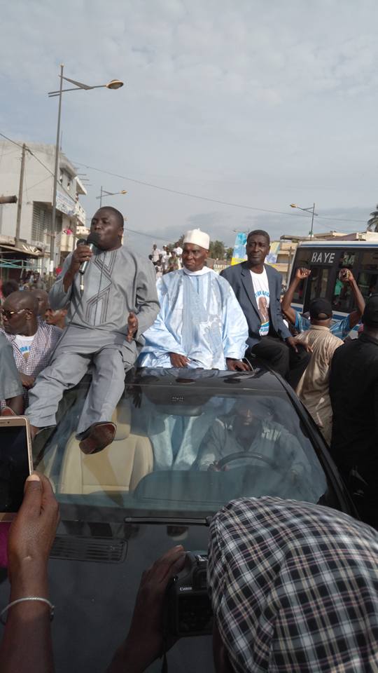 Qui l'aurait cru? Bamba Fall en compagnie de Wade