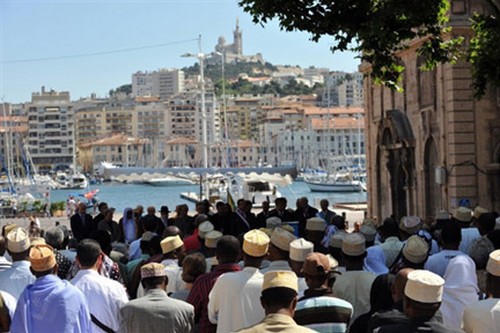 Ces Sénégalais de Marseille ne pourront pas voter... Ces Sénégalais de Marseille ne pourront pas voter...