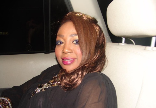 La chanteuse Ami Collé outrage le Président Macky Sall – Quelle mouche a bien pu la piquer ?