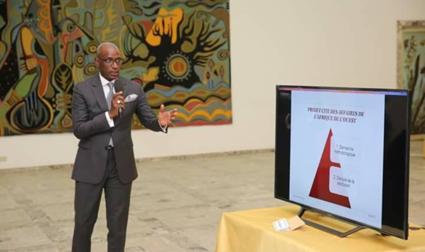 Cité des Affaires: Le projet présenté au Pr Macky Sall Cité des Affaires: Le projet présenté au Pr Macky Sall