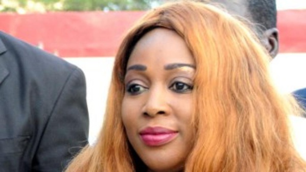 La chanteuse  Amy Collé Dieng et ses acolytes écroués pour... offense au Chef de l’Etat et diffusion de fausse nouvelle