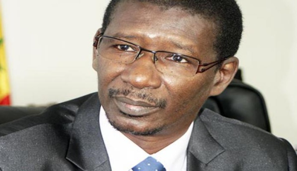 Saint-Louis/Politique: Mary Teuw Niane, taille XXL Saint-Louis/Politique: Mary Teuw Niane, taille XXL