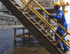 Guéguerre de multinationales autour du pétrole au Sénégal