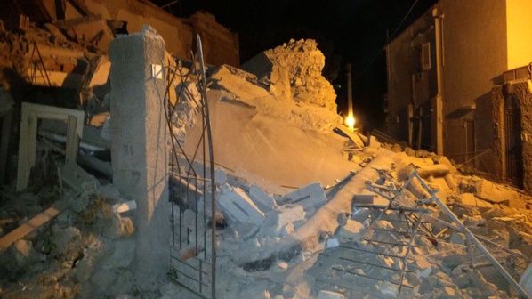 SÉISME SUR L'ÎLE ITALIENNE D'ISCHIA: AU MOINS UN MORT