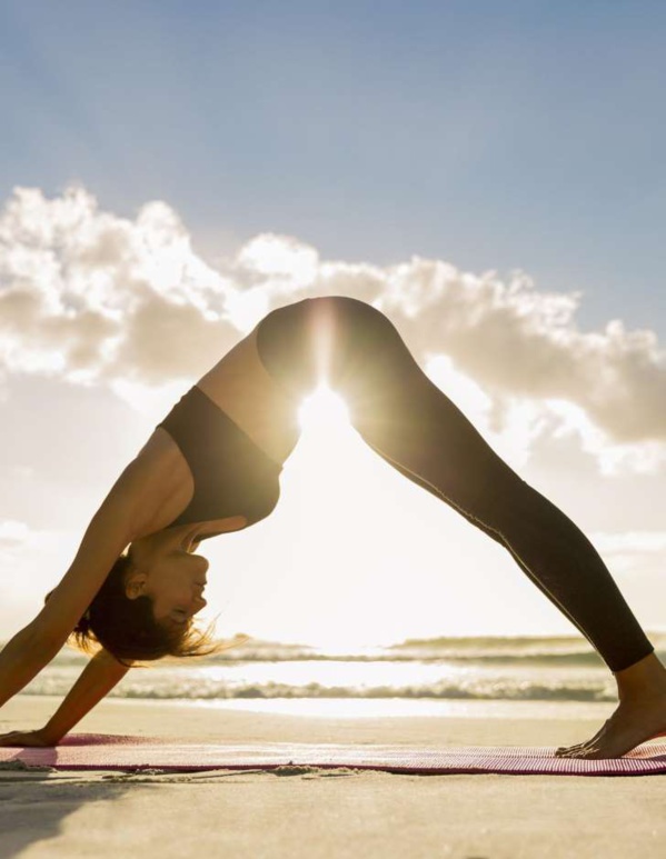 Ces postures de yoga vont soulager votre dos et vos hanches en seulement 4 minutes