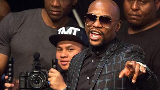 Mayweather en virée nocturne avant son duel face à McGregor