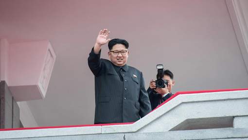 La Corée du Nord tire un missile d'un type non identifié qui survole le Japon