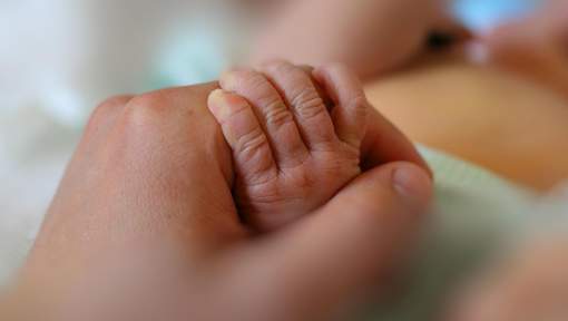 Cinq bébés hospitalisés en 15 jours après avoir avalé du cannabis