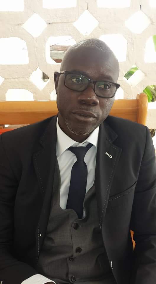 Lamine Niang : "Dans notre parti, il n y'a pas de responsable politique. Nous n'avons que des affamés, revanchards (...)" Lamine Niang : "Dans notre parti, il n y'a pas de responsable politique. Nous n'avons que des affamés, revanchards (...)"
