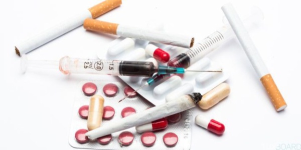 L’Afrique de l’Ouest, une niche de drogue pour les jeunes L’Afrique de l’Ouest, une niche de drogue pour les jeunes