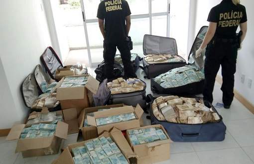 Des valises pleines de billets retrouvées chez un ancien ministre brésilien