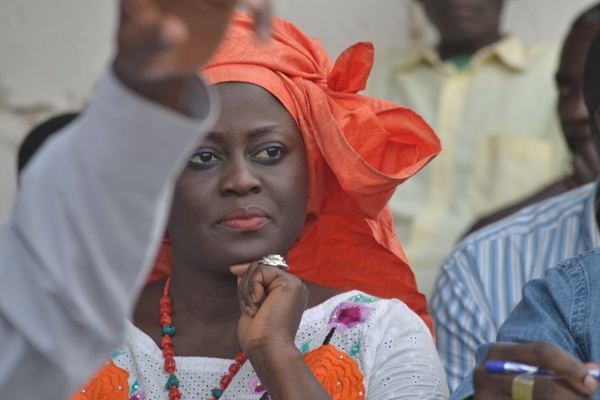 Aminata Angelique Manga comme ministre, fait beaucoup de bruit à Ziguinchor