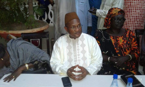 Reconduction du ministre Abdou Ndene Sall- "sargaal " des populations de Tivaouane au Pr Macky Sall Reconduction du ministre Abdou Ndene Sall- "sargaal " des populations de Tivaouane au Pr Macky Sall