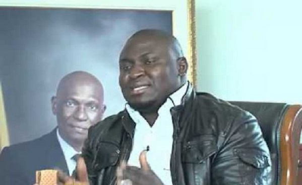 Passage de témoin entre Wade et Toussaint Manga Passage de témoin entre Wade et Toussaint Manga