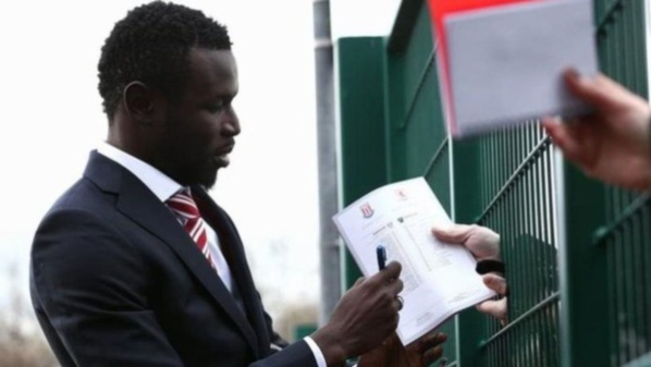 Stoke City : Mame Biram Diouf prolonge de trois ans