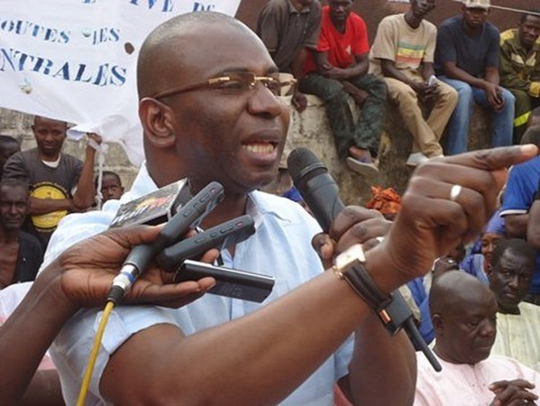 Moustapha Guirassy verse son salaire de Député à… Moustapha Guirassy verse son salaire de Député à…