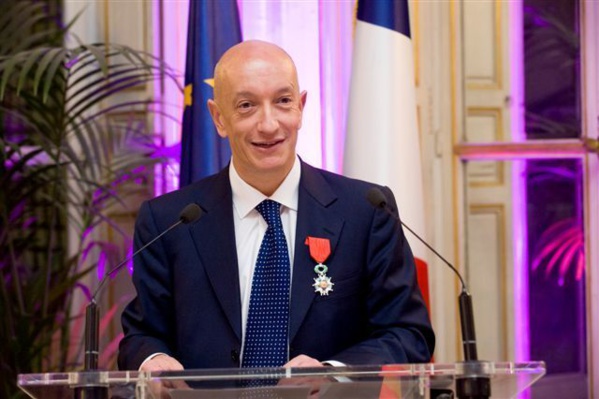 Scandale à Air Sénégal: Le Directeur Philippe Bohn nommé par Macky SALL toucherait 23 millions par mois