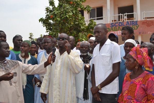 DEMOLITIONS A TIVAOUANE PEUL: Les victimes tancent le maire et demandent à l’assistance de Macky Sall DEMOLITIONS A TIVAOUANE PEUL: Les victimes tancent le maire et demandent à l’assistance de Macky Sall