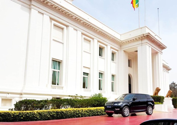 Pourquoi Macky Sall et sa famille déménagent à Mermoz Pourquoi Macky Sall et sa famille déménagent à Mermoz