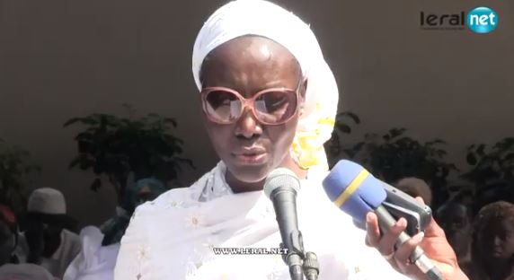 Levée du corps d’Abdoulaye Bamba Seck : Coumba Gawlo Seck témoigne et fond en larmes devant l’assistance