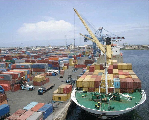 Le Port de Dakar en eaux troubles