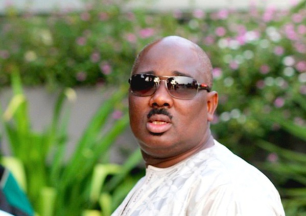 Farba Ngom en conflit avec le directeur de Suma Assistance Farba Ngom en conflit avec le directeur de Suma Assistance