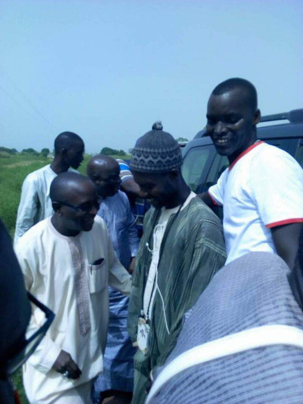 Idrissa Seck défie Macky - Le patron de Rewmi entame sa tournée nationale à Fatick (images) Idrissa Seck défie Macky - Le patron de Rewmi entame sa tournée nationale à Fatick (images)