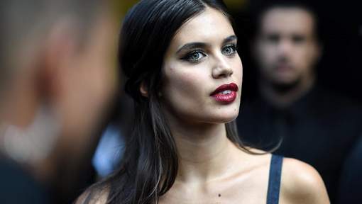 Sara Sampaio "harcelée et maltraitée" pour poser nue dans Lui